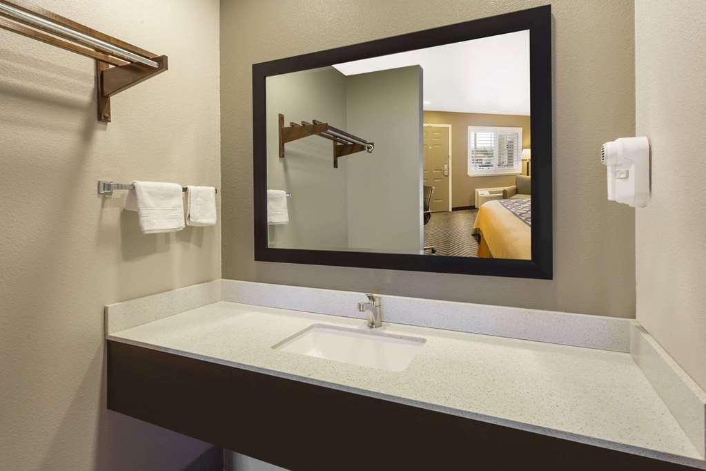 Red Roof Inn Huntsville, Al Εξωτερικό φωτογραφία
